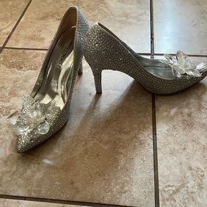 Siver wore one time vary comfortable